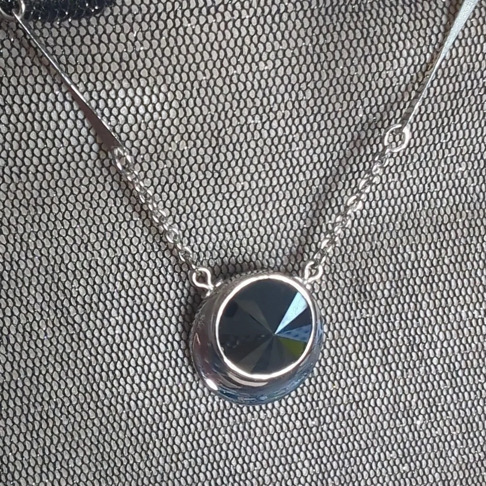 Vintage Sarah Coventry Hematite Rivoli Pendant Necklace - Silver Tone - Picture 2 of 7